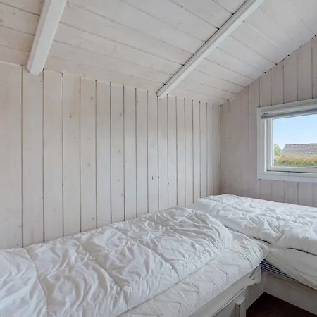 Sea View, Sauna, And Access *